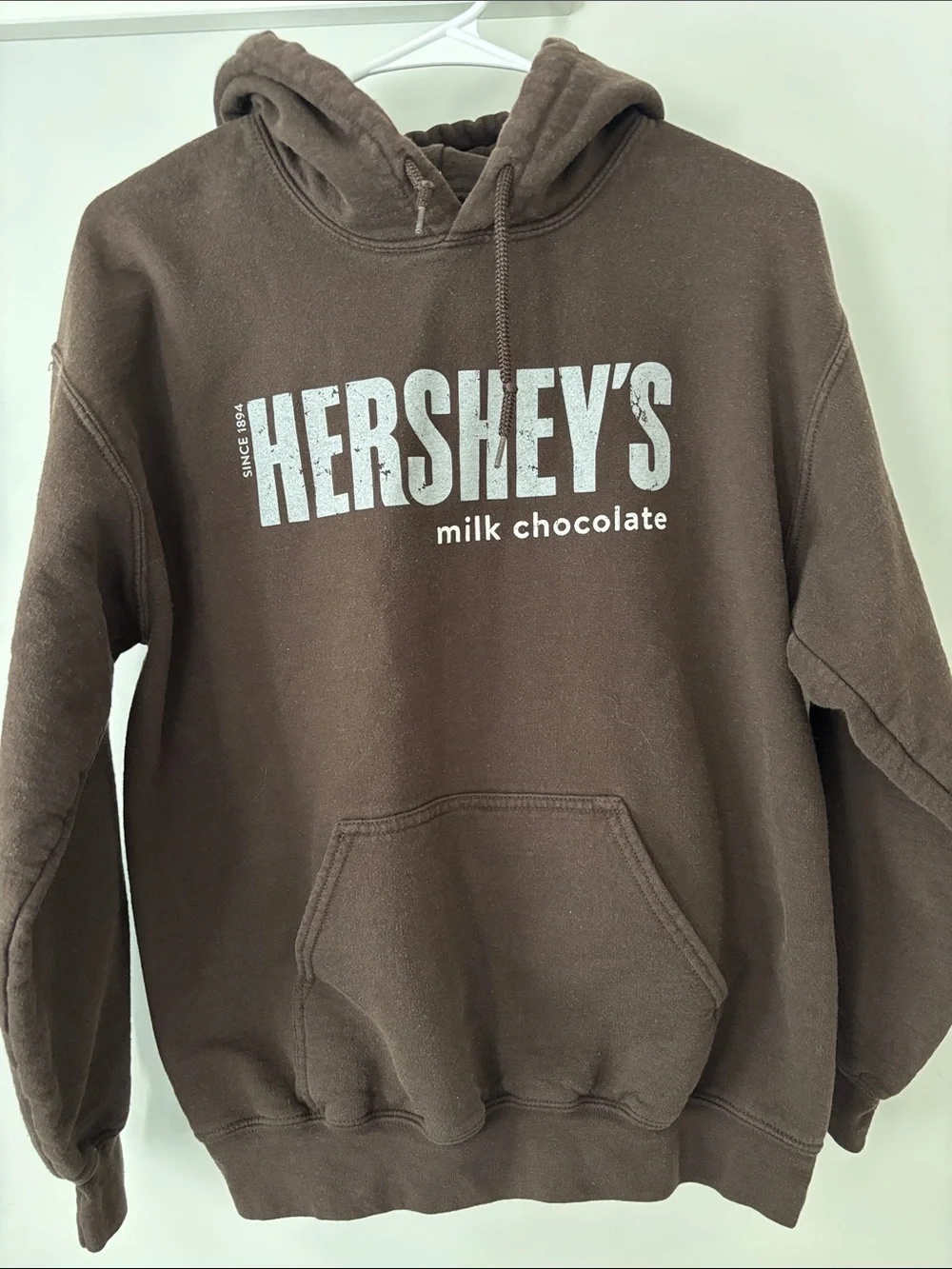 Hershey Park Brown logo hooded sweatshirt HERSHEY'S milk chocolate medium